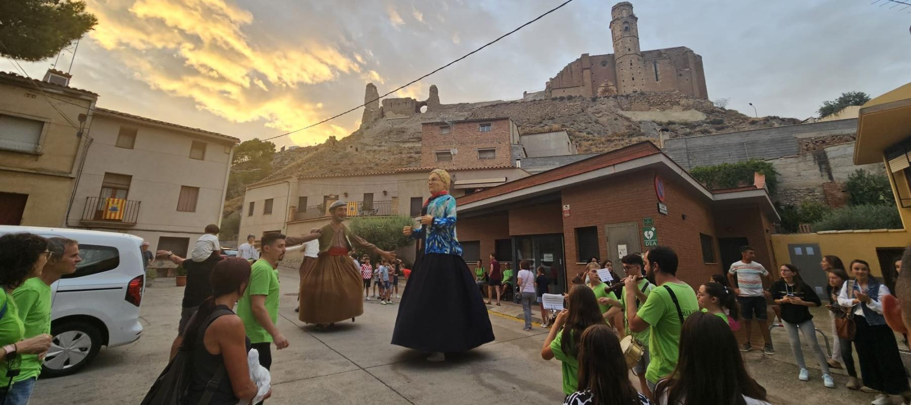 LA GEGANTA DE LA SANG PARTICIPÀ EN L'ACTE INAUGURAL DE LA FESTA MAJOR DE CASTELLÓ DE FARFANYA